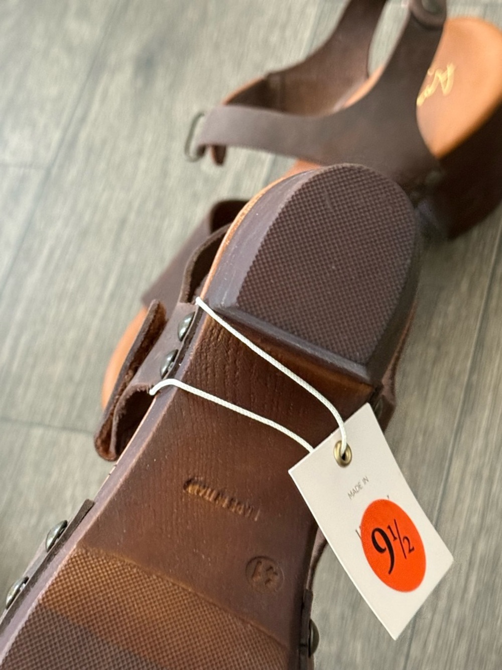 Women’s Brown Leather Platform Sandals - Size 9.5 - Picture 2 of 5